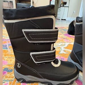NWT LANDS END- Black Winter Snow Boots - 13/1 kids